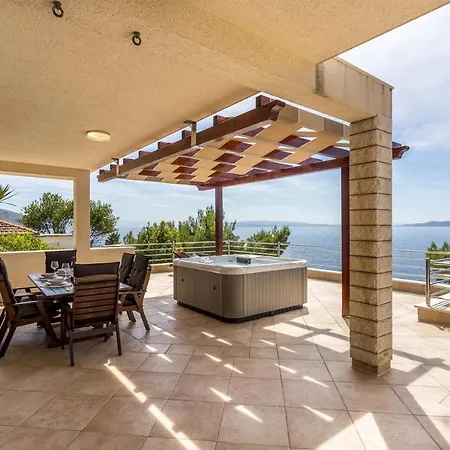Paradise View *