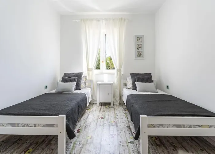 Paradise View * טרוגיר